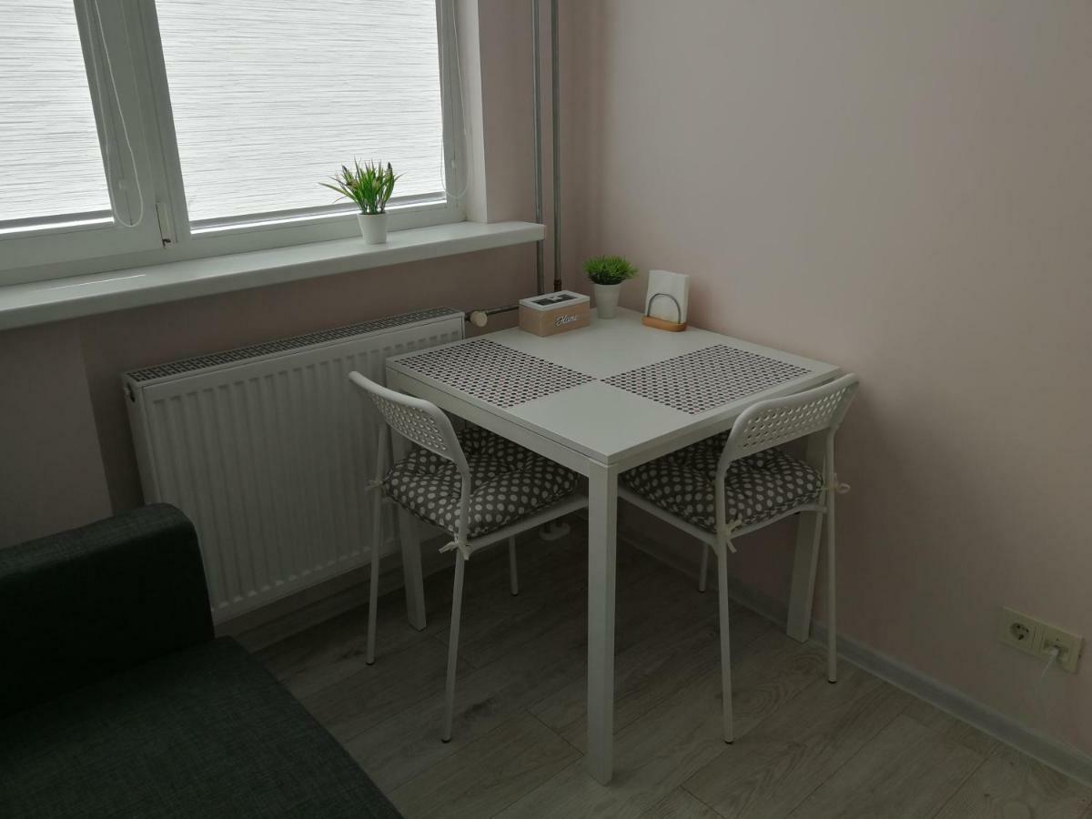 T&J Apartments Klaipėda Buitenkant foto