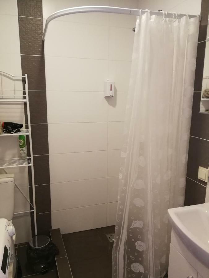 T&J Apartments Klaipėda Buitenkant foto